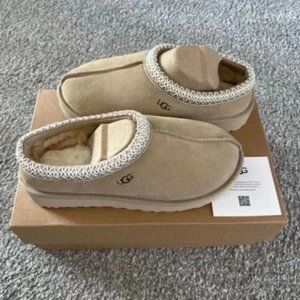 WOMEN’S UGG TASMAN MUSTARD SEED SLIPPER